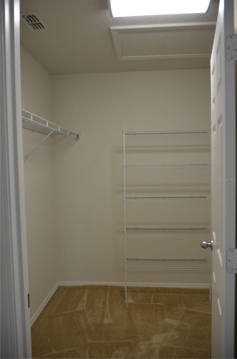 Image 11 of 15 For 213 Silverglen Lane