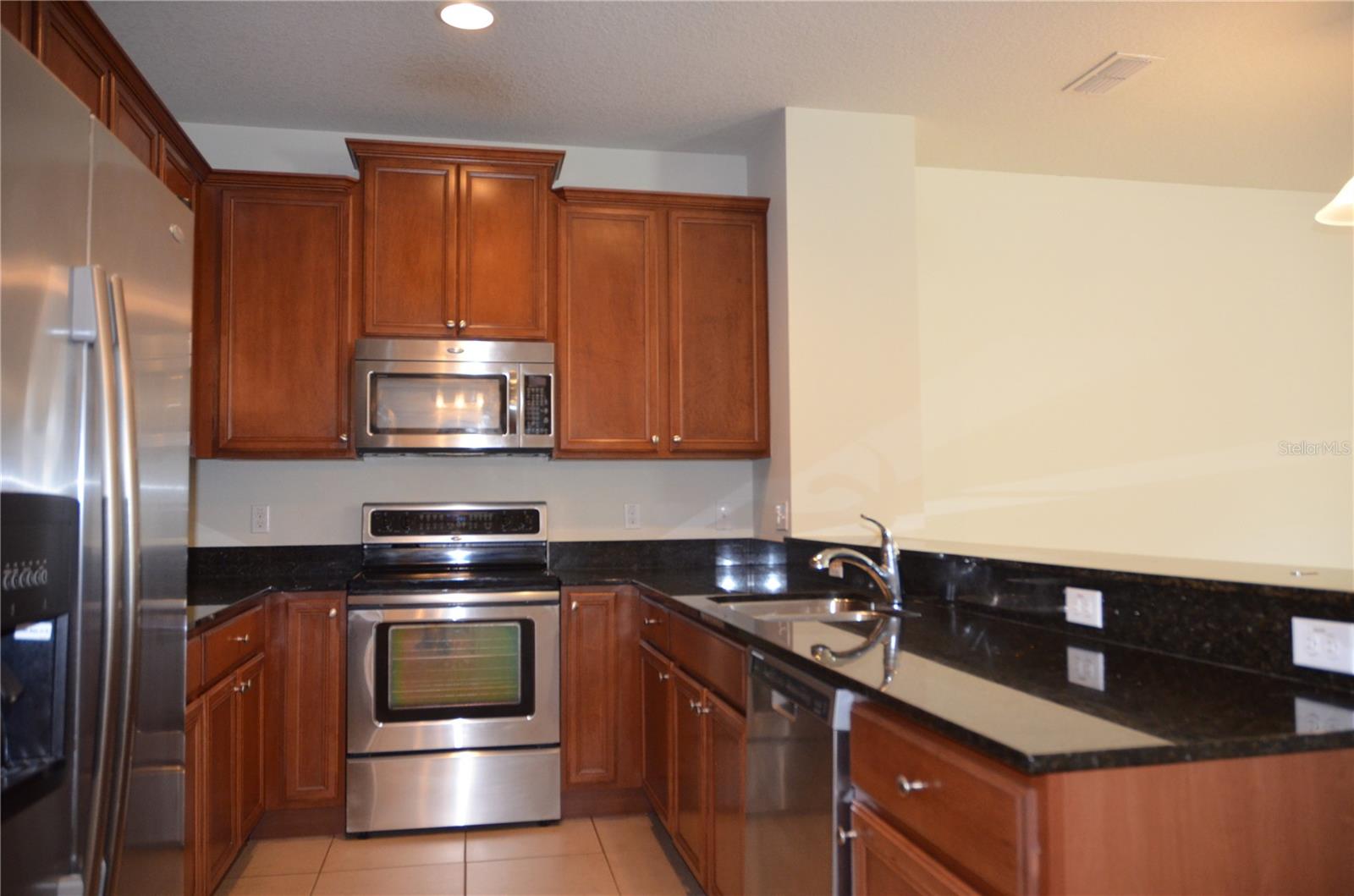 Image 3 of 15 For 213 Silverglen Lane