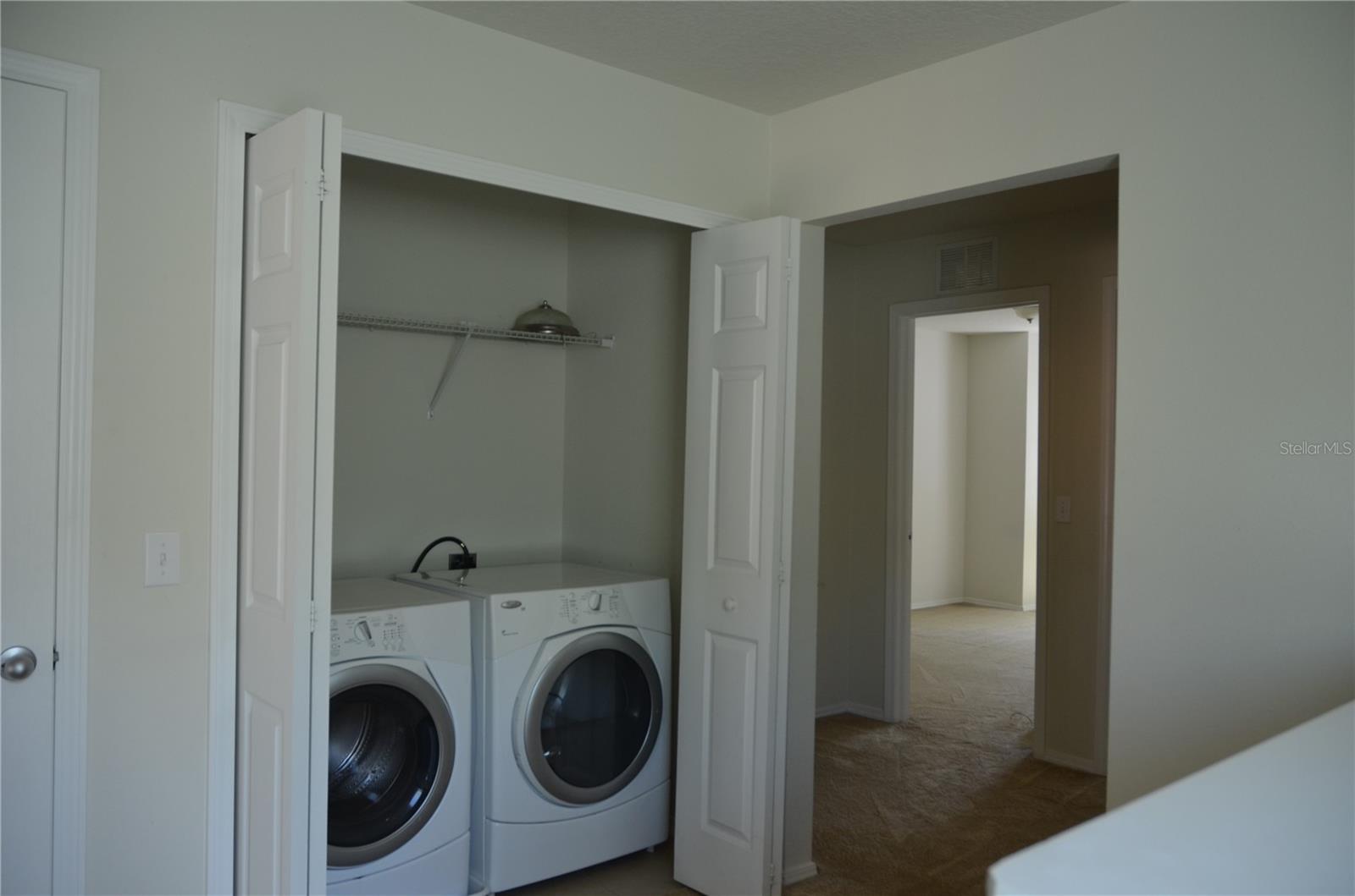 Image 6 of 15 For 213 Silverglen Lane