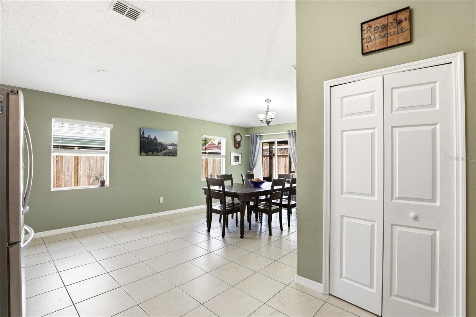 Image 14 of 35 For 1907 Gadsen Boulevard