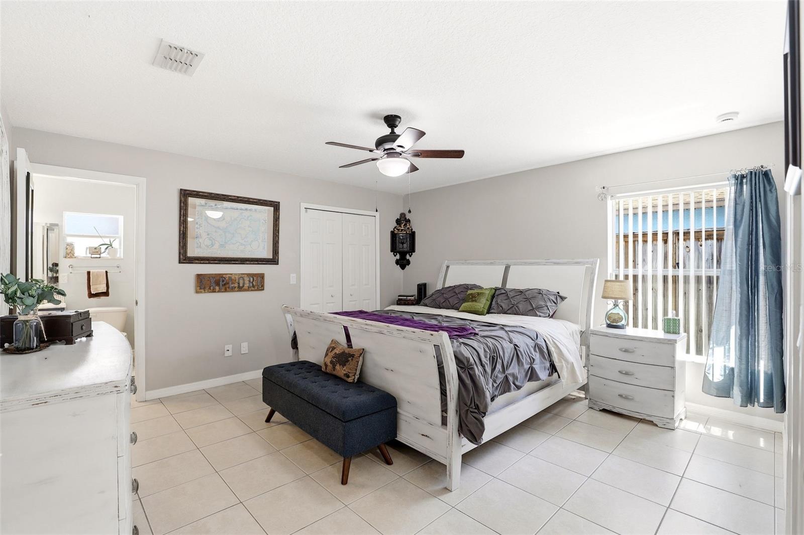 Image 18 of 35 For 1907 Gadsen Boulevard