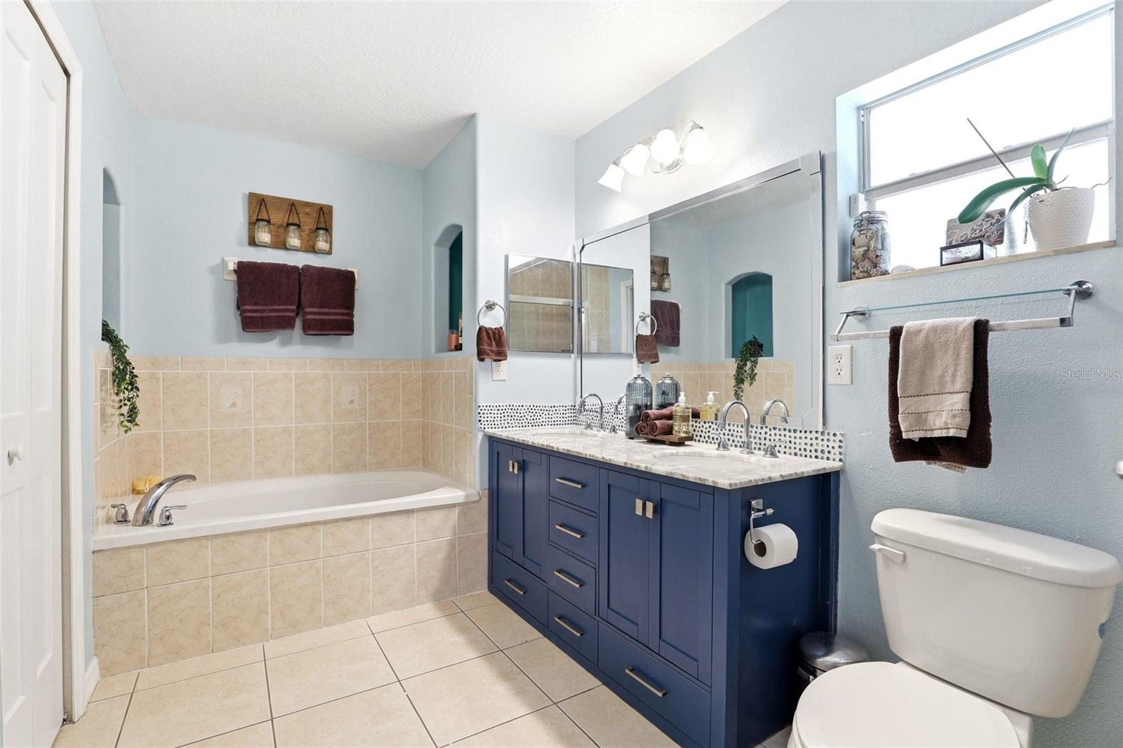 Image 20 of 35 For 1907 Gadsen Boulevard