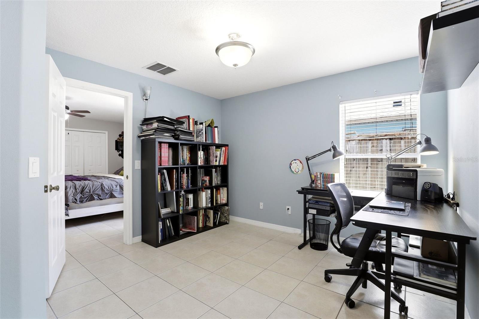 Image 22 of 35 For 1907 Gadsen Boulevard