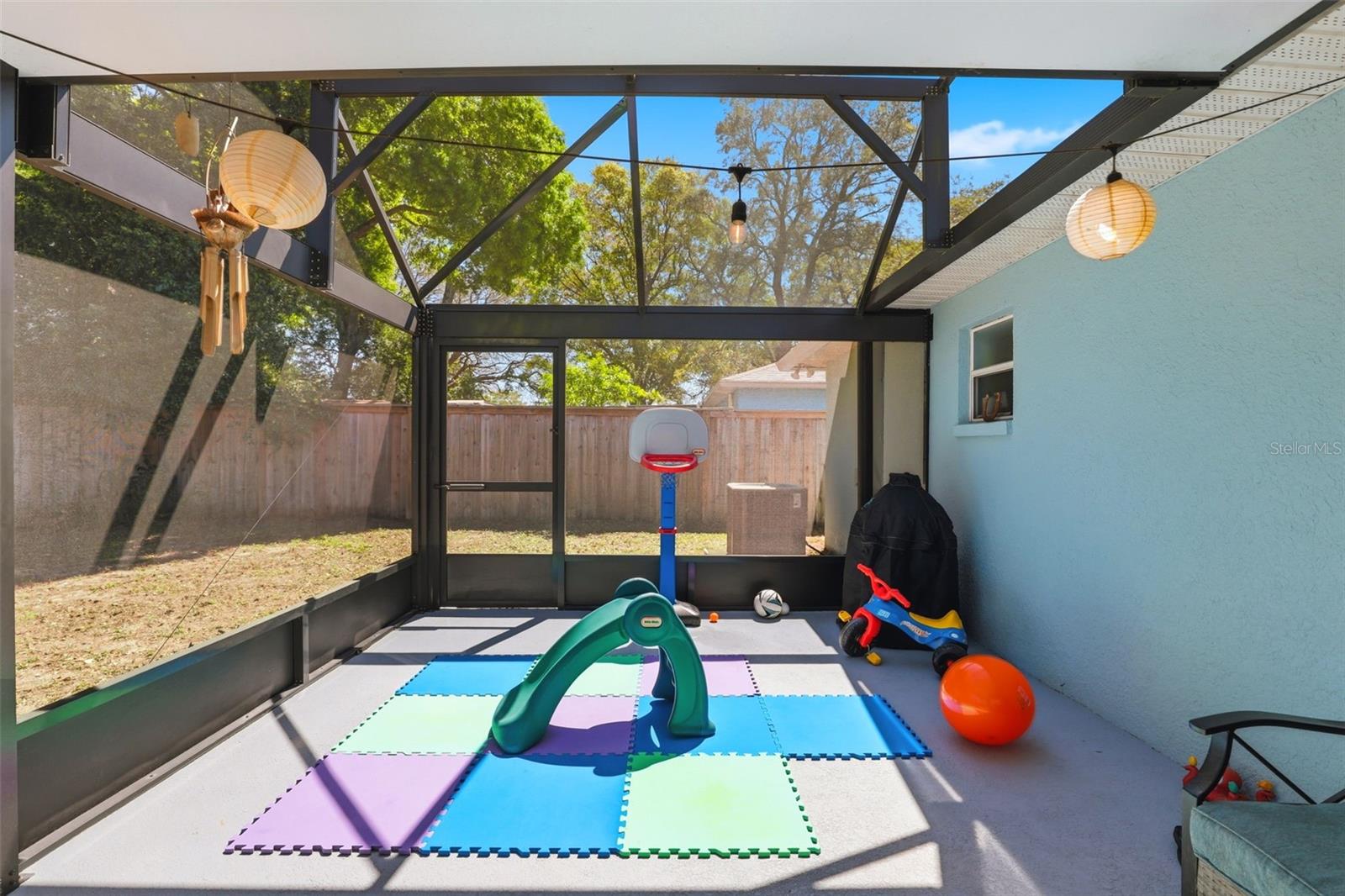 Image 28 of 35 For 1907 Gadsen Boulevard