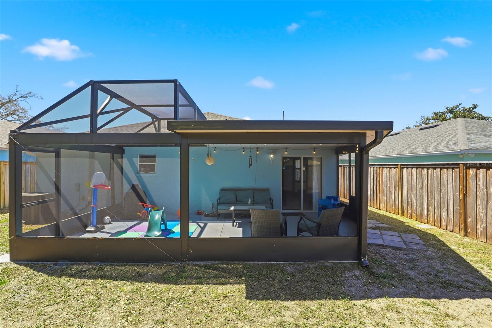 Image 33 of 35 For 1907 Gadsen Boulevard