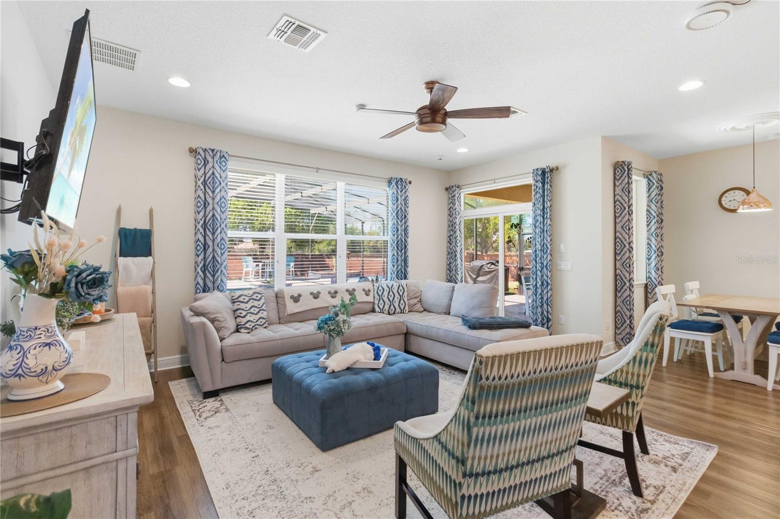 Image 14 of 57 For 6012 Roseate Spoonbill Drive