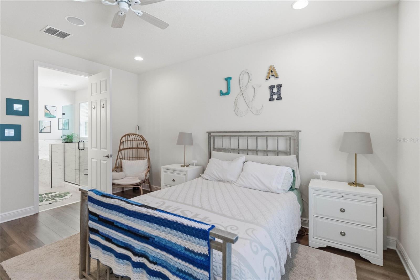 Image 17 of 57 For 6012 Roseate Spoonbill Drive