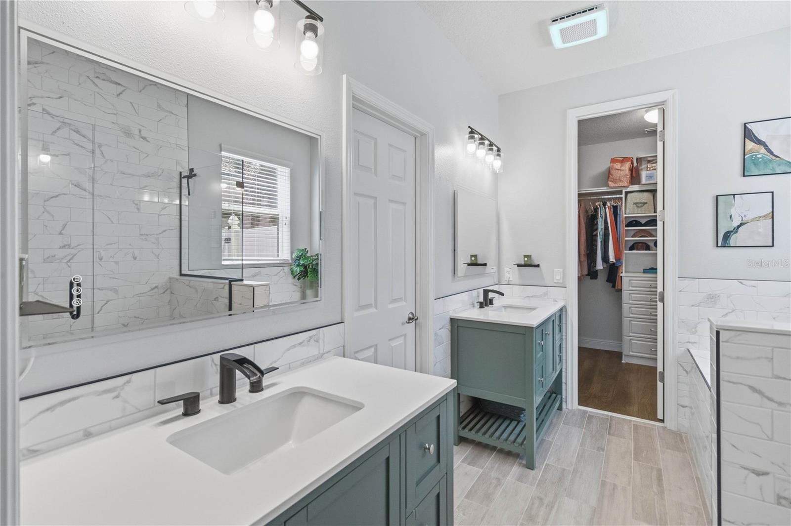 Image 18 of 57 For 6012 Roseate Spoonbill Drive