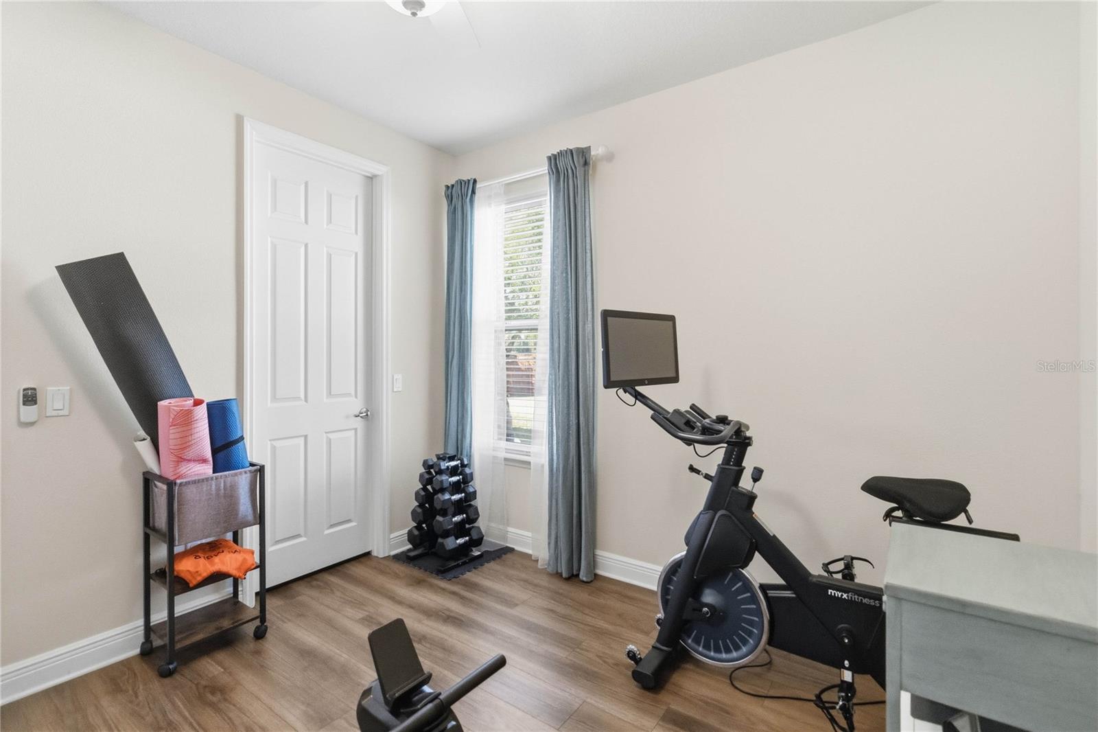 Image 20 of 57 For 6012 Roseate Spoonbill Drive