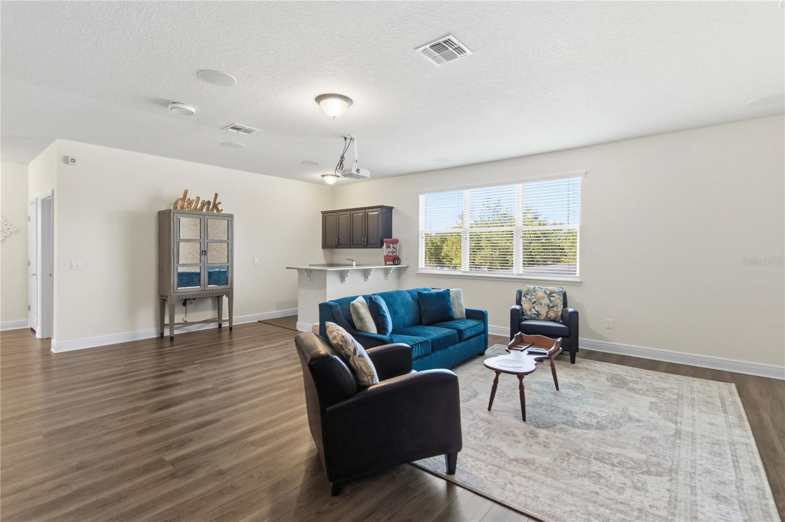 Image 27 of 57 For 6012 Roseate Spoonbill Drive