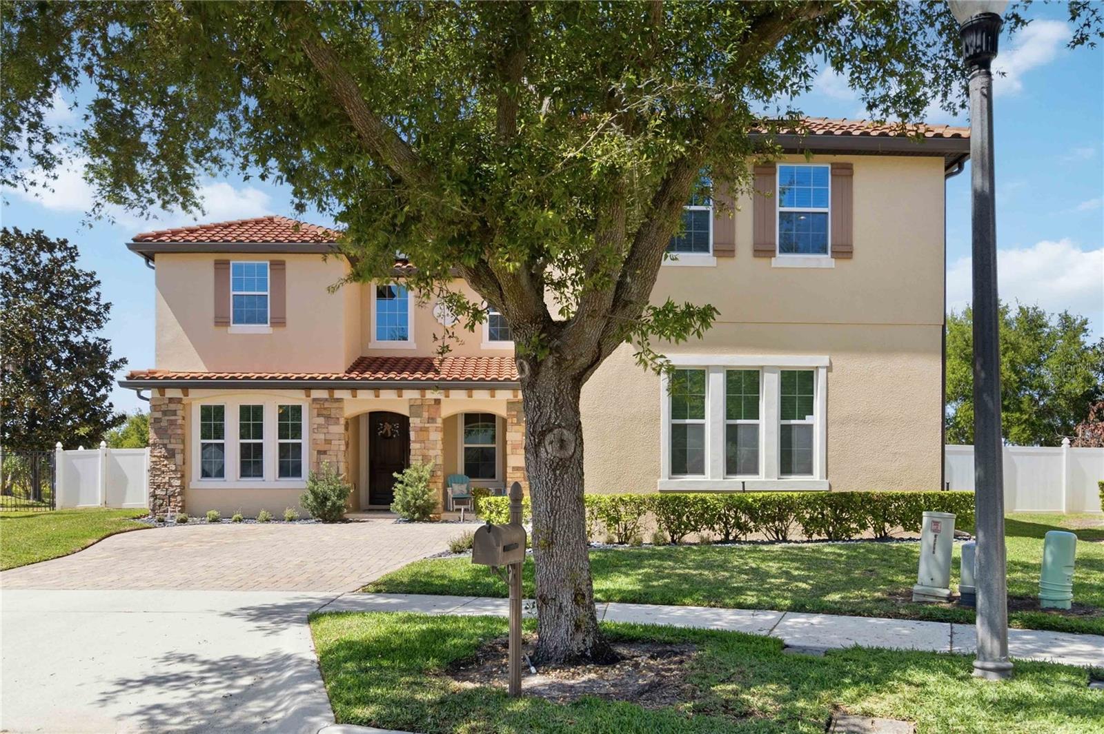 Image 3 of 57 For 6012 Roseate Spoonbill Drive