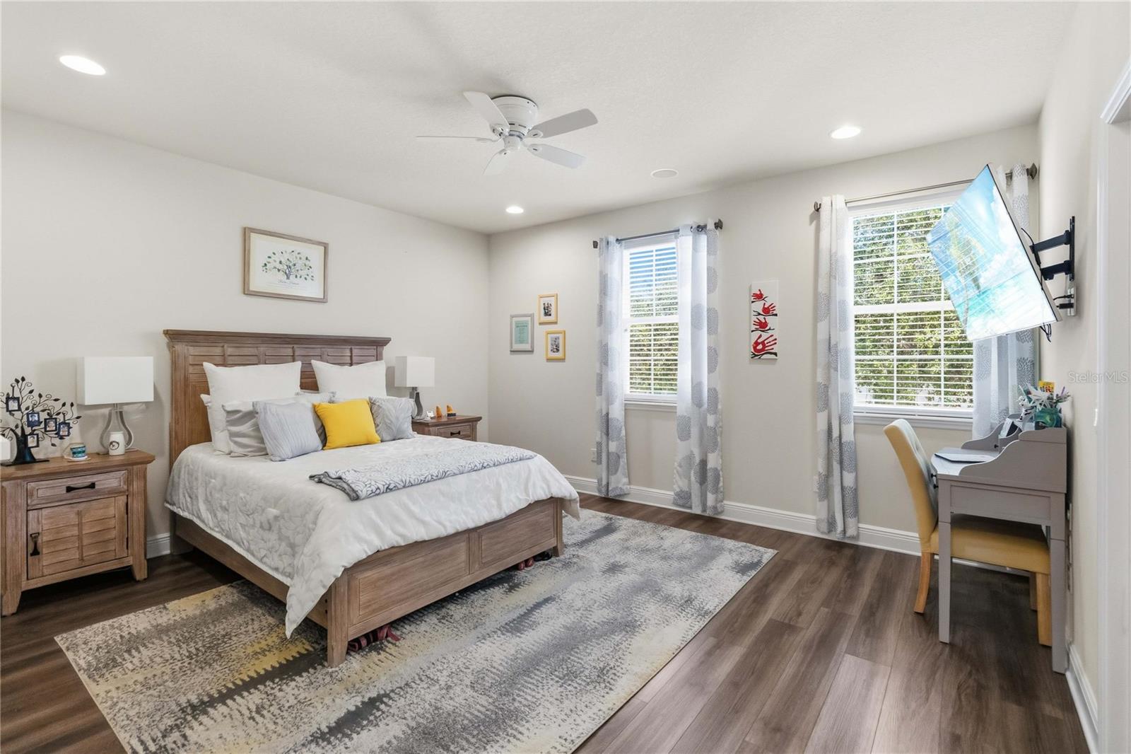 Image 38 of 57 For 6012 Roseate Spoonbill Drive