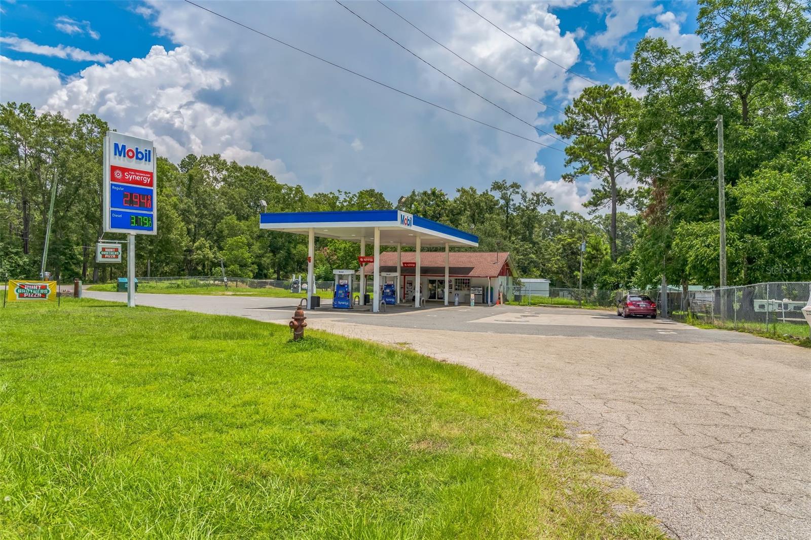 Image 2 of 12 For 3749 Pat Thomas Parkway 1