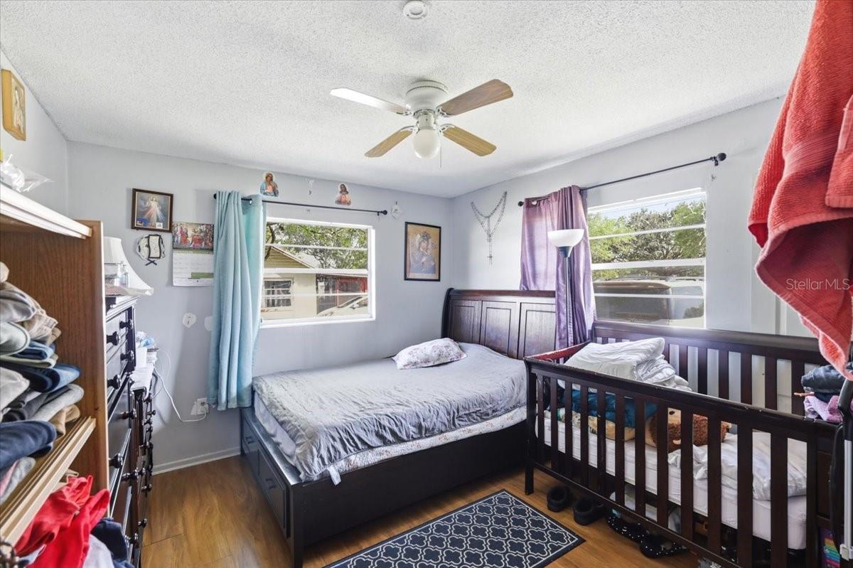 Image 27 of 71 For 454 Lakeport Cove