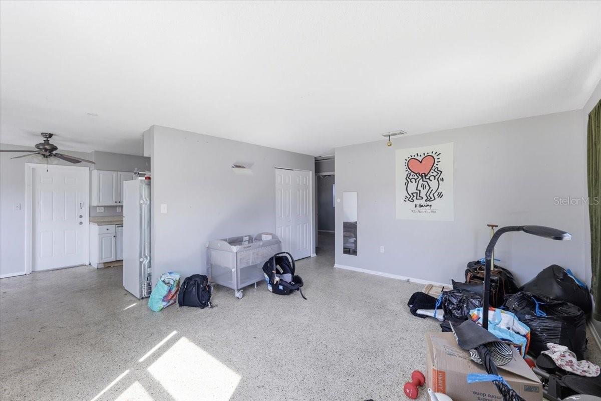 Image 3 of 71 For 454 Lakeport Cove