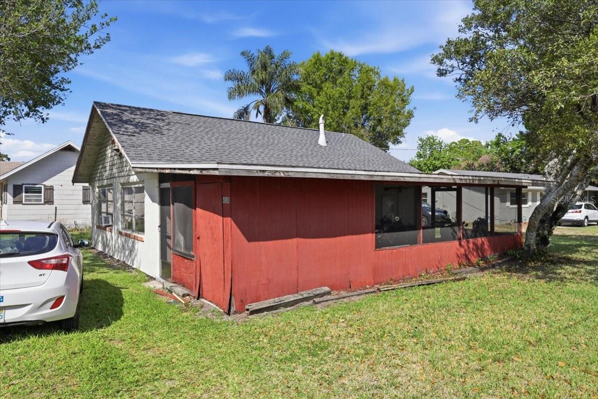 Image 30 of 71 For 454 Lakeport Cove