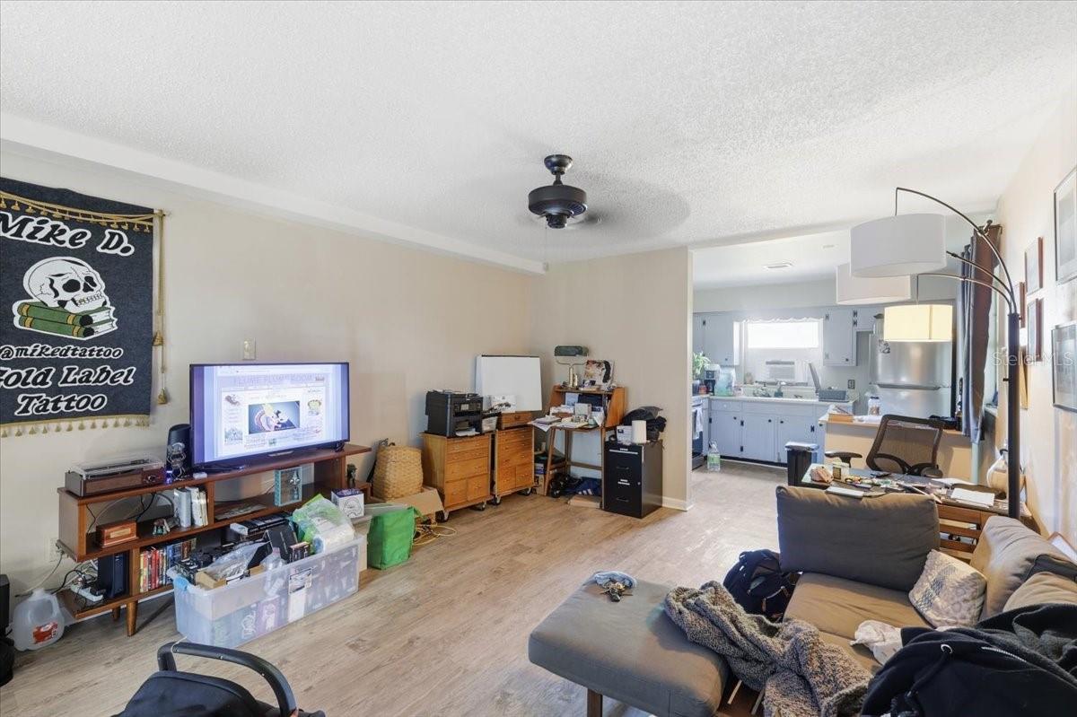 Image 31 of 71 For 454 Lakeport Cove