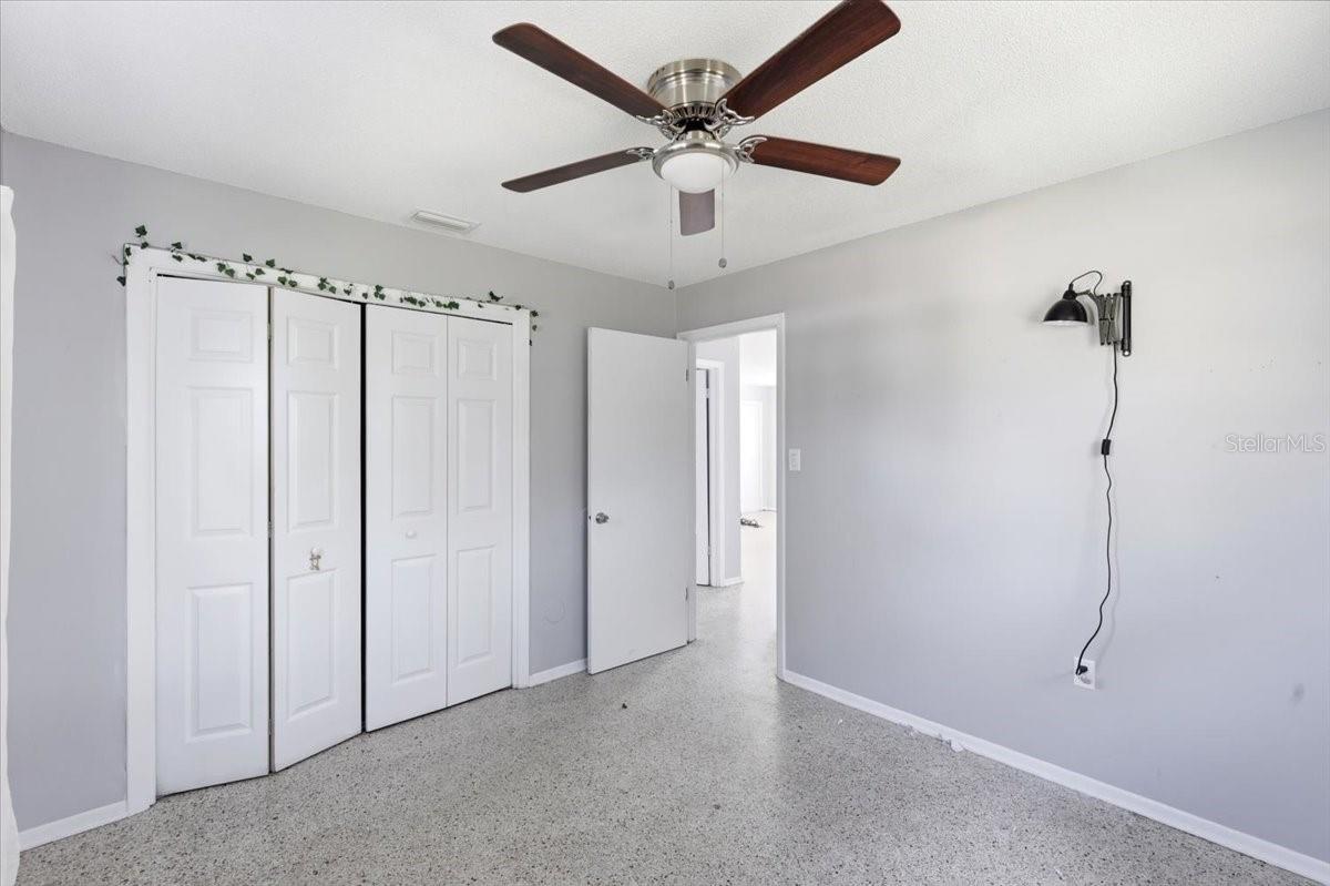 Image 8 of 71 For 454 Lakeport Cove