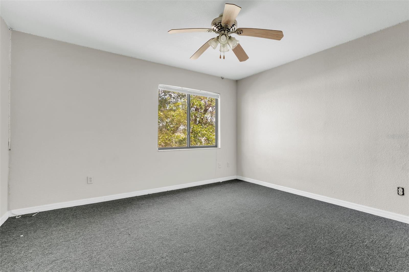 Image 18 of 23 For 12064 Tift Circle