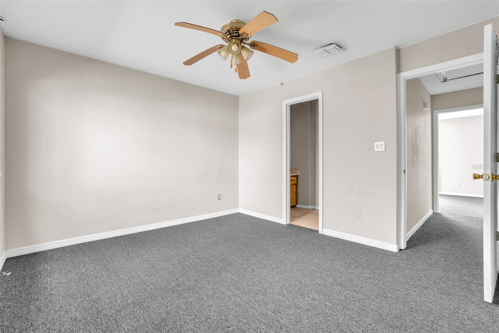 Image 19 of 23 For 12064 Tift Circle