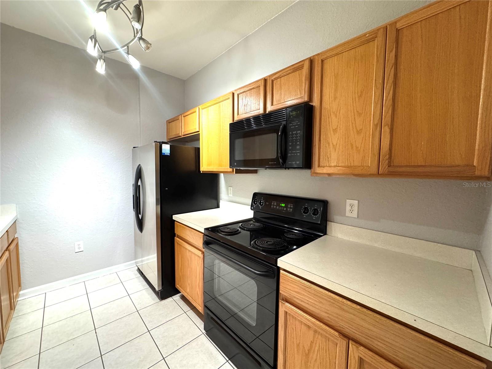 Image 6 of 17 For 8660 Buccilli Drive 305