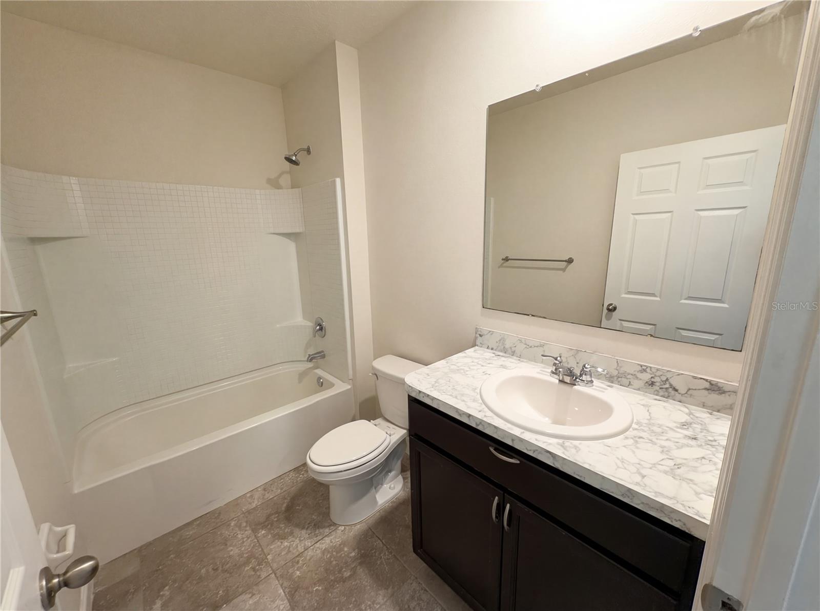 Image 17 of 34 For 3452 Indian River Parkway