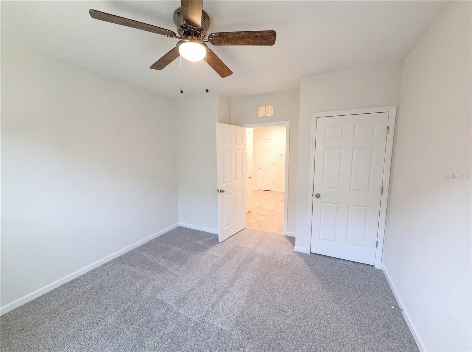 Image 23 of 34 For 3452 Indian River Parkway