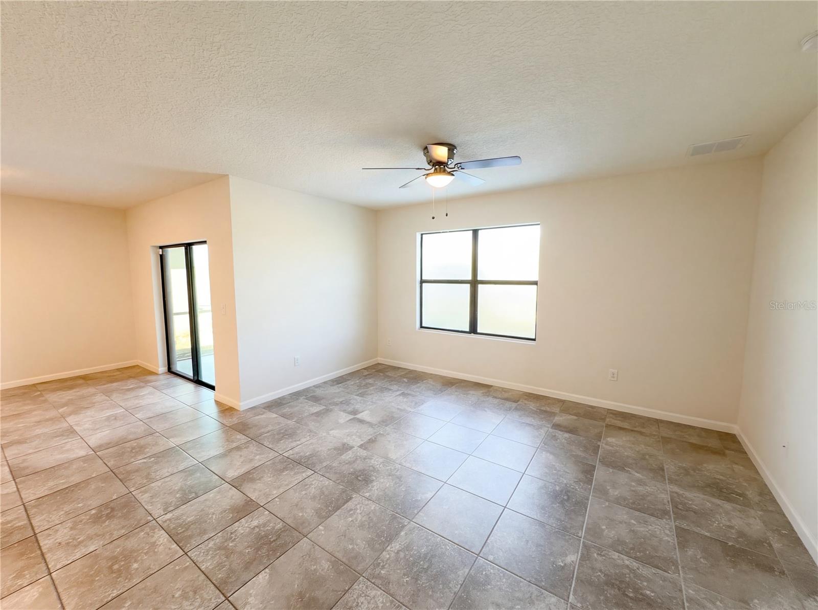 Image 25 of 34 For 3452 Indian River Parkway