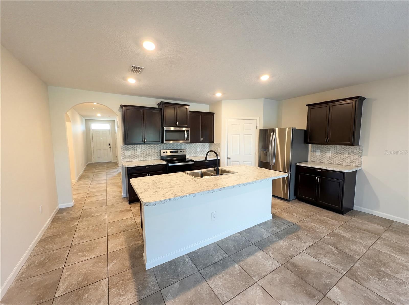 Image 28 of 34 For 3452 Indian River Parkway