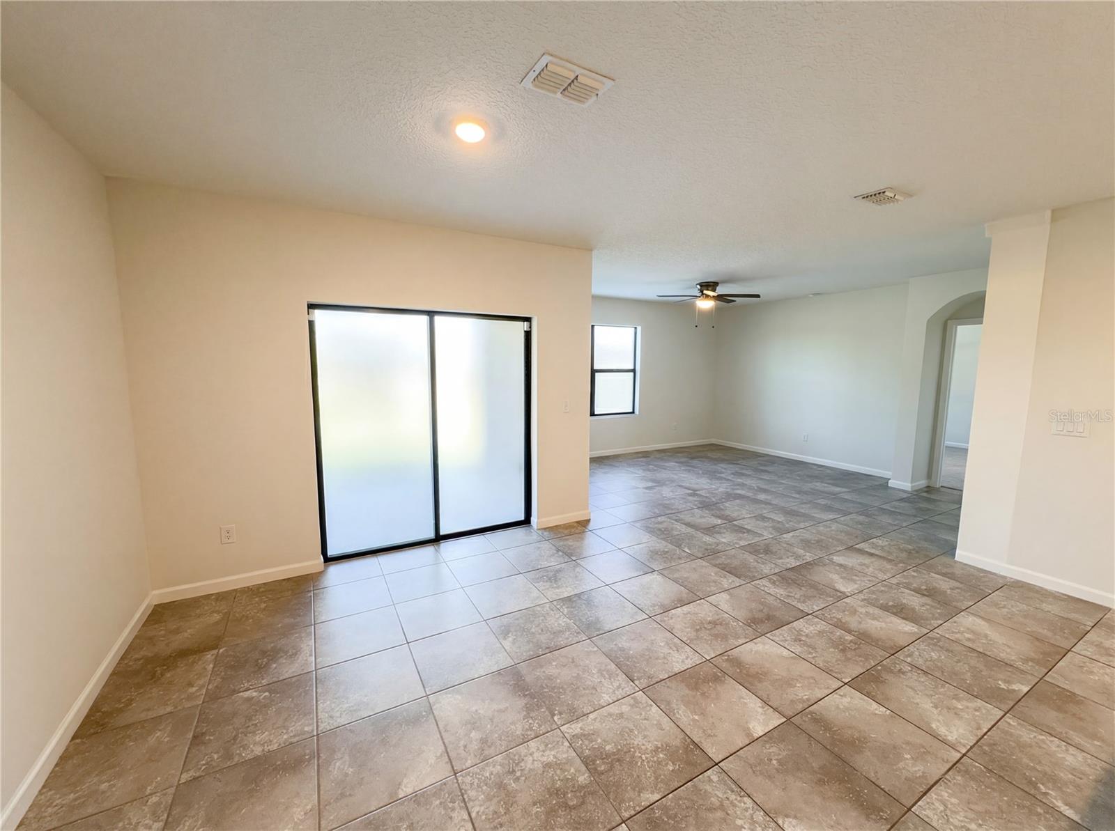 Image 3 of 34 For 3452 Indian River Parkway