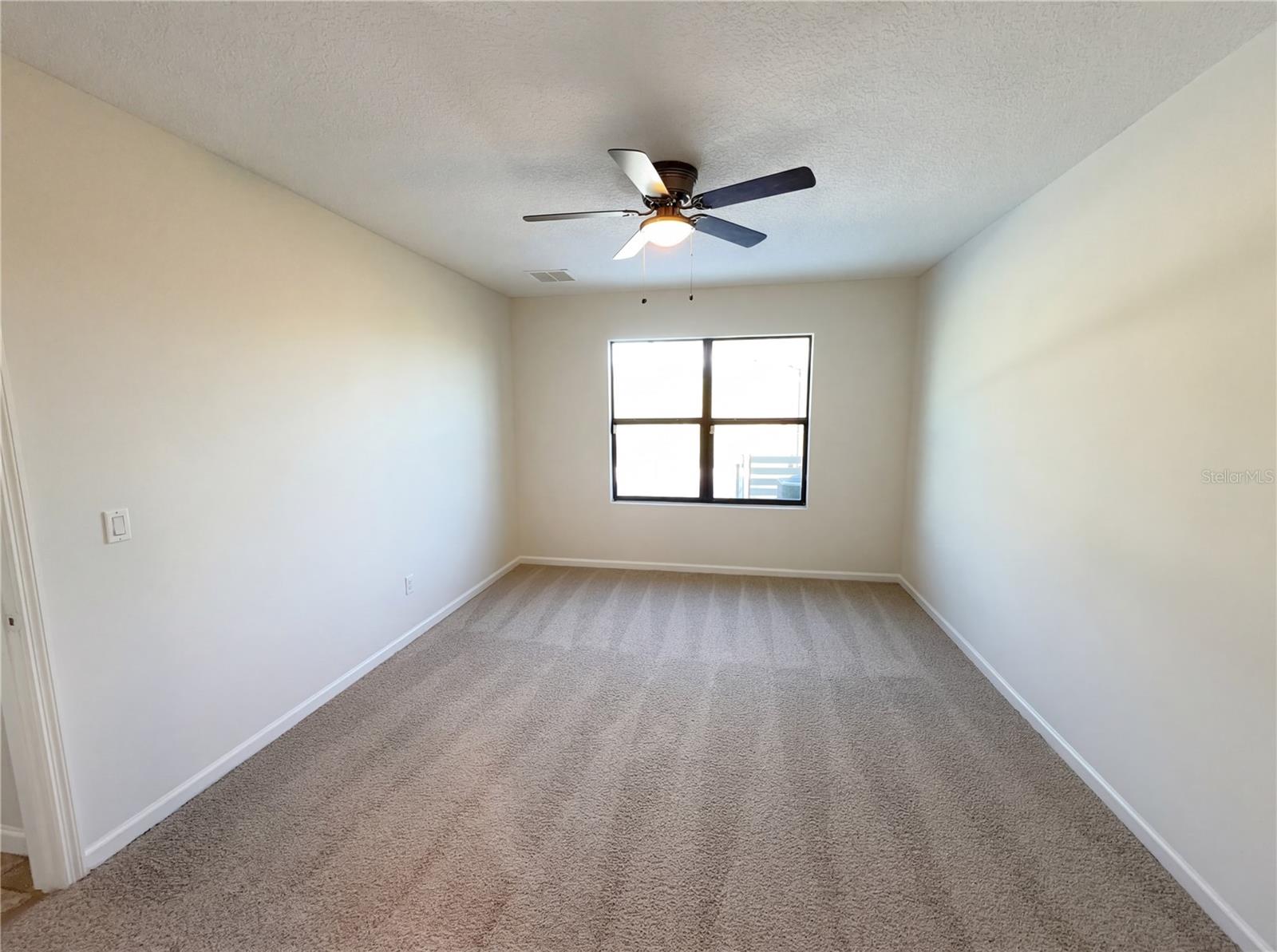 Image 30 of 34 For 3452 Indian River Parkway