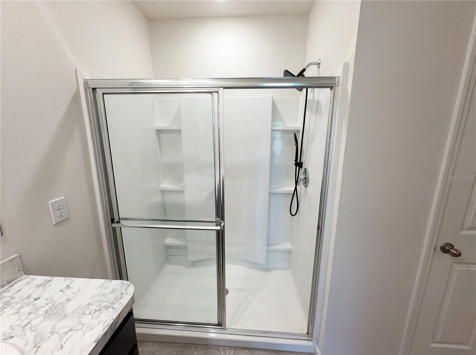 Image 33 of 34 For 3452 Indian River Parkway