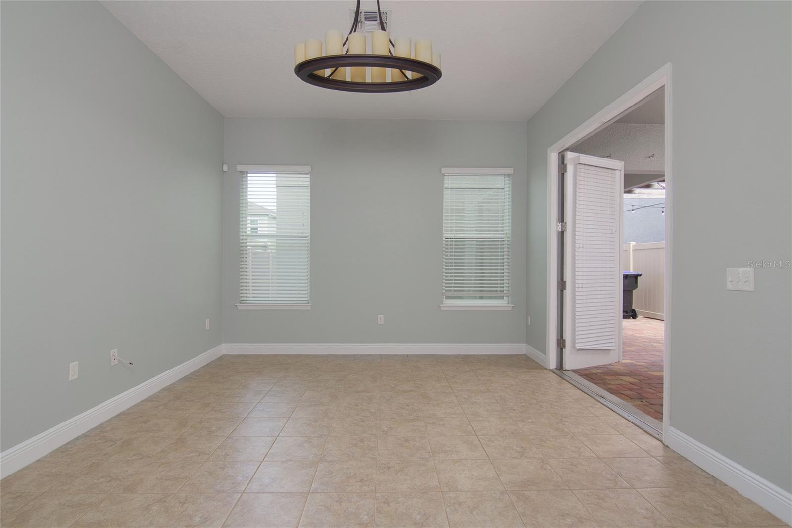 Image 10 of 44 For 8323 Lookout Pointe Drive