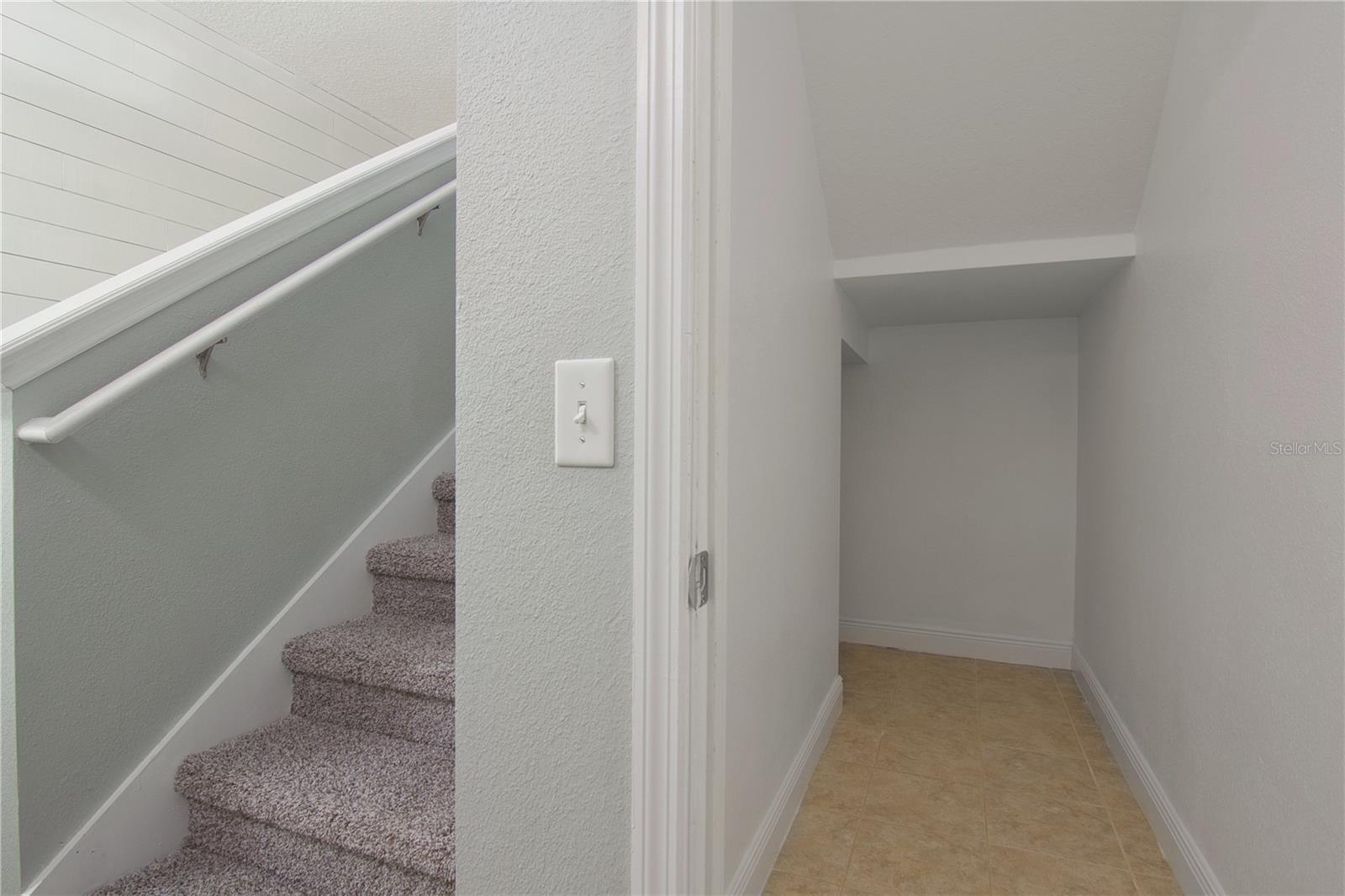 Image 13 of 44 For 8323 Lookout Pointe Drive