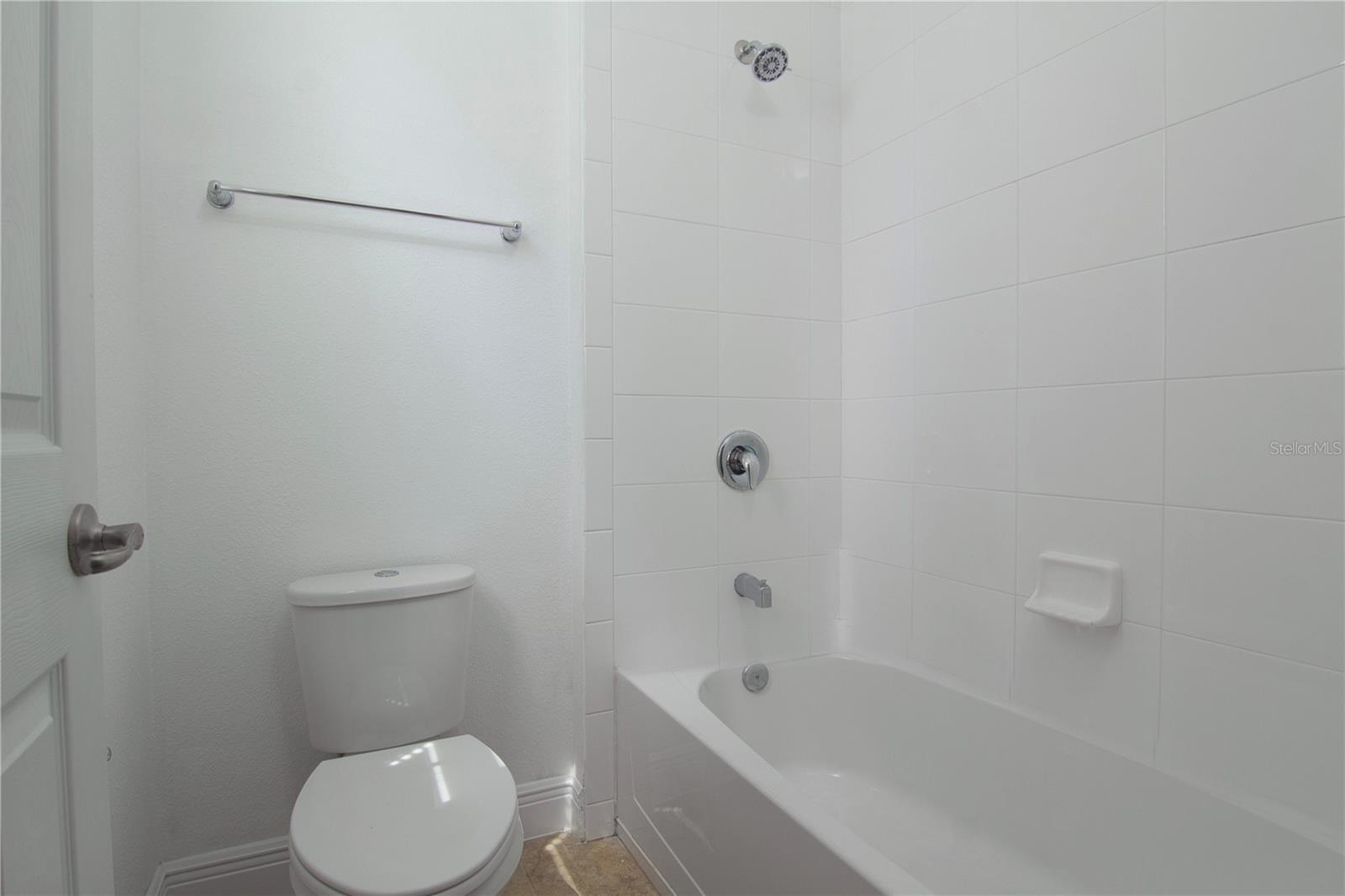 Image 24 of 44 For 8323 Lookout Pointe Drive