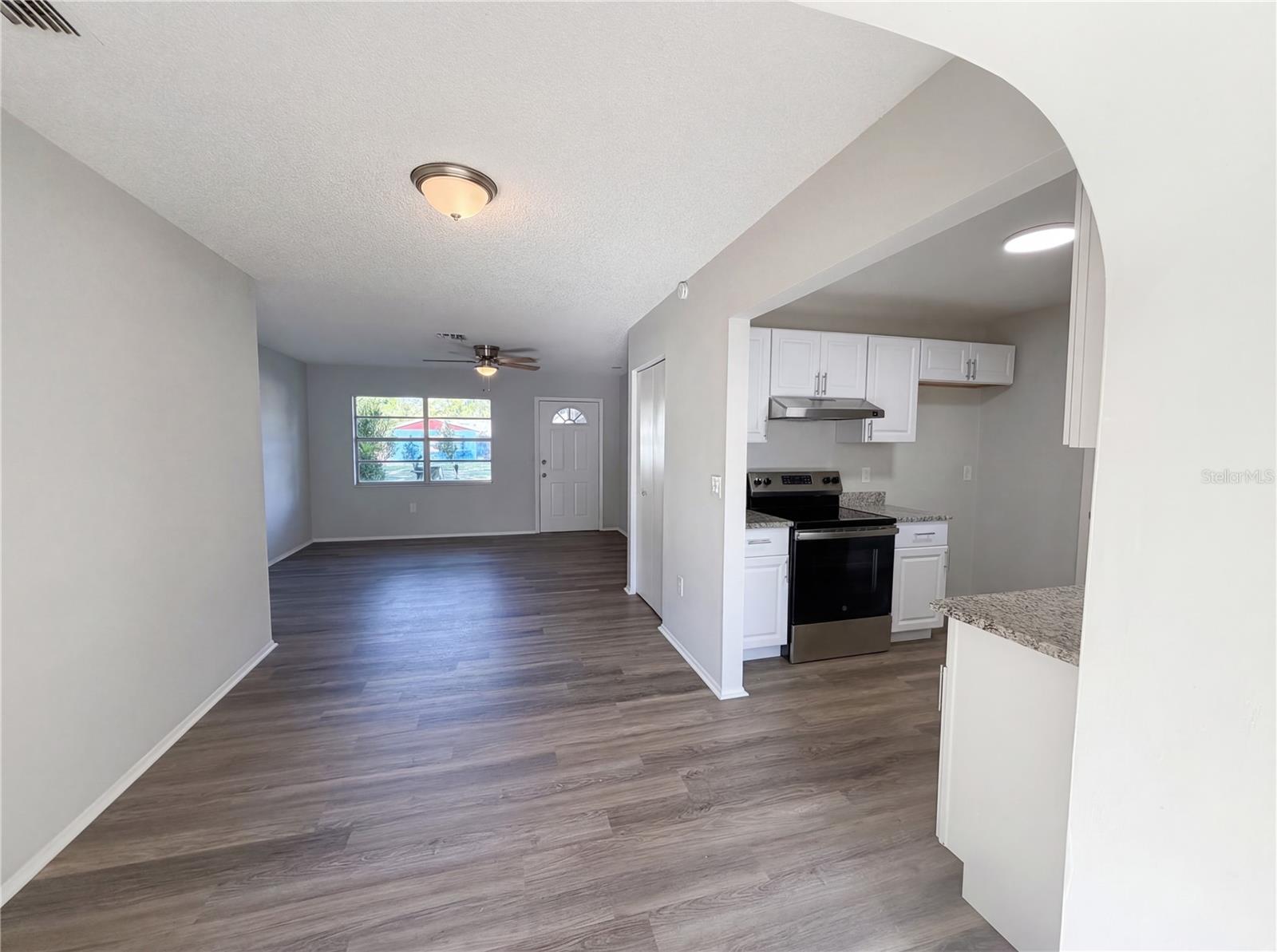 Image 25 of 32 For 2149 Mary Sue Street