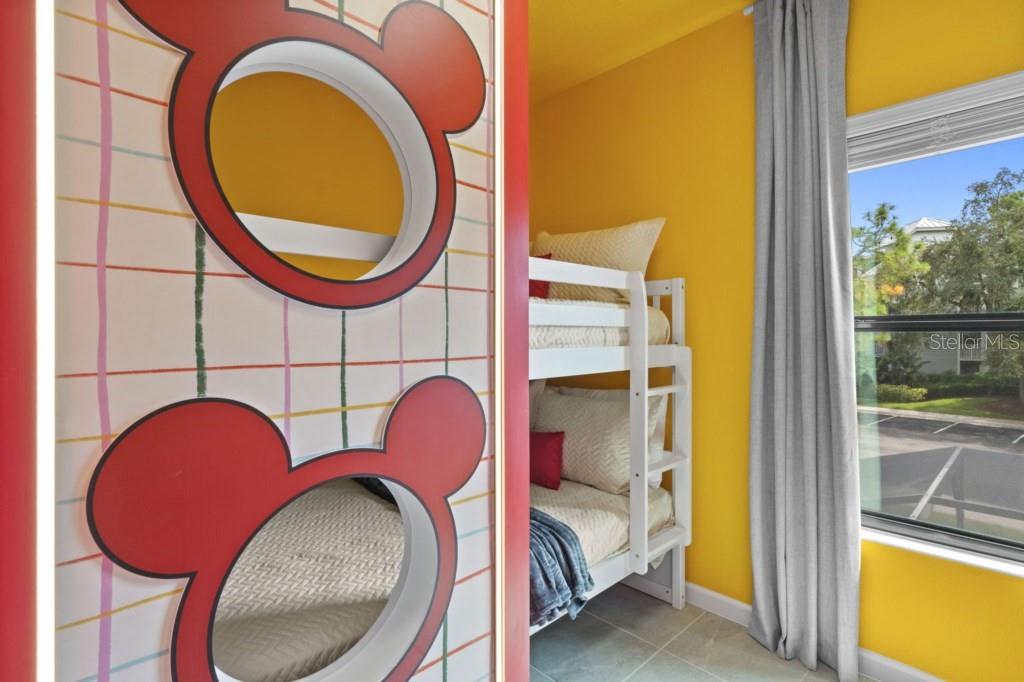 Image 20 of 67 For 10424 Ebb Tide Lane