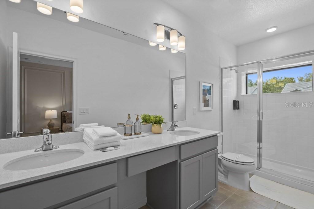 Image 36 of 67 For 10424 Ebb Tide Lane