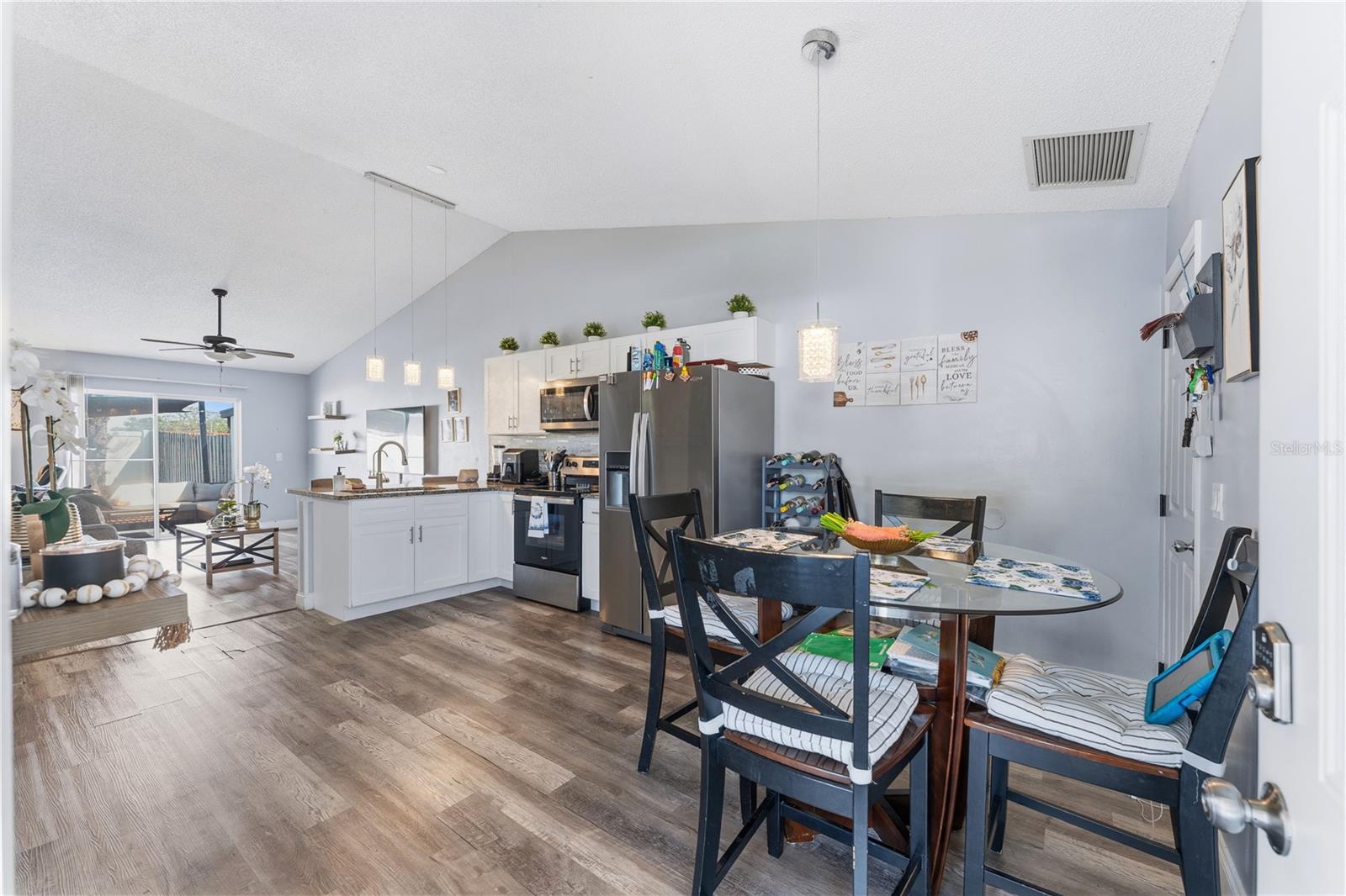 Image 12 of 20 For 114 Winter Ridge Circle