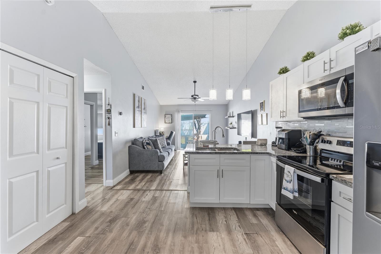 Image 13 of 20 For 114 Winter Ridge Circle