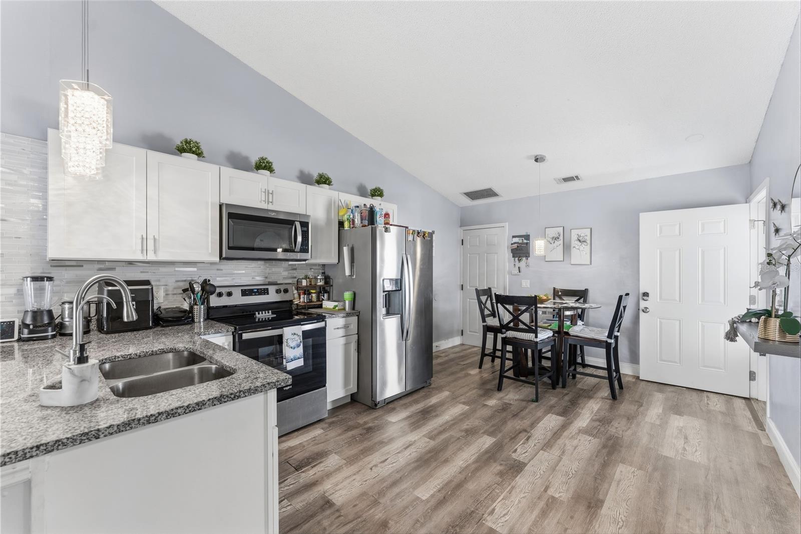 Image 8 of 20 For 114 Winter Ridge Circle