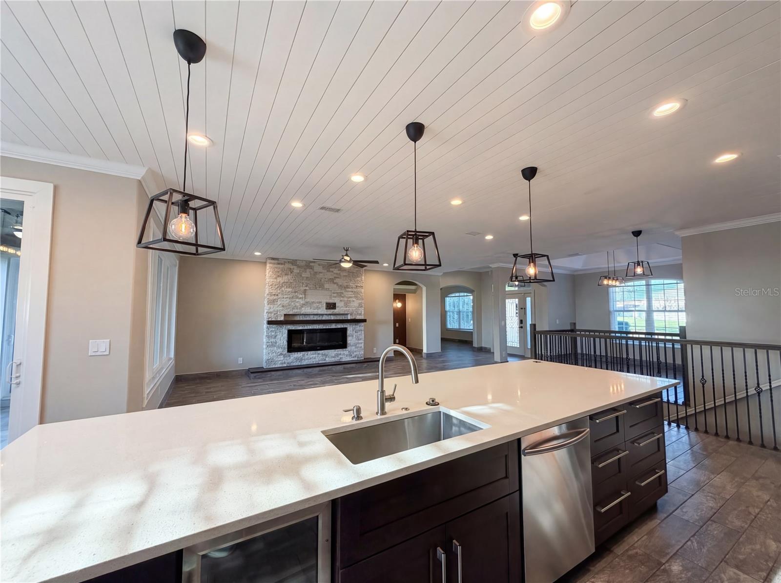 Image 13 of 33 For 2705 Shearwater Street