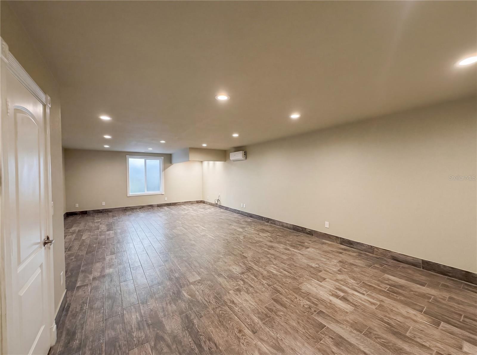 Image 21 of 33 For 2705 Shearwater Street