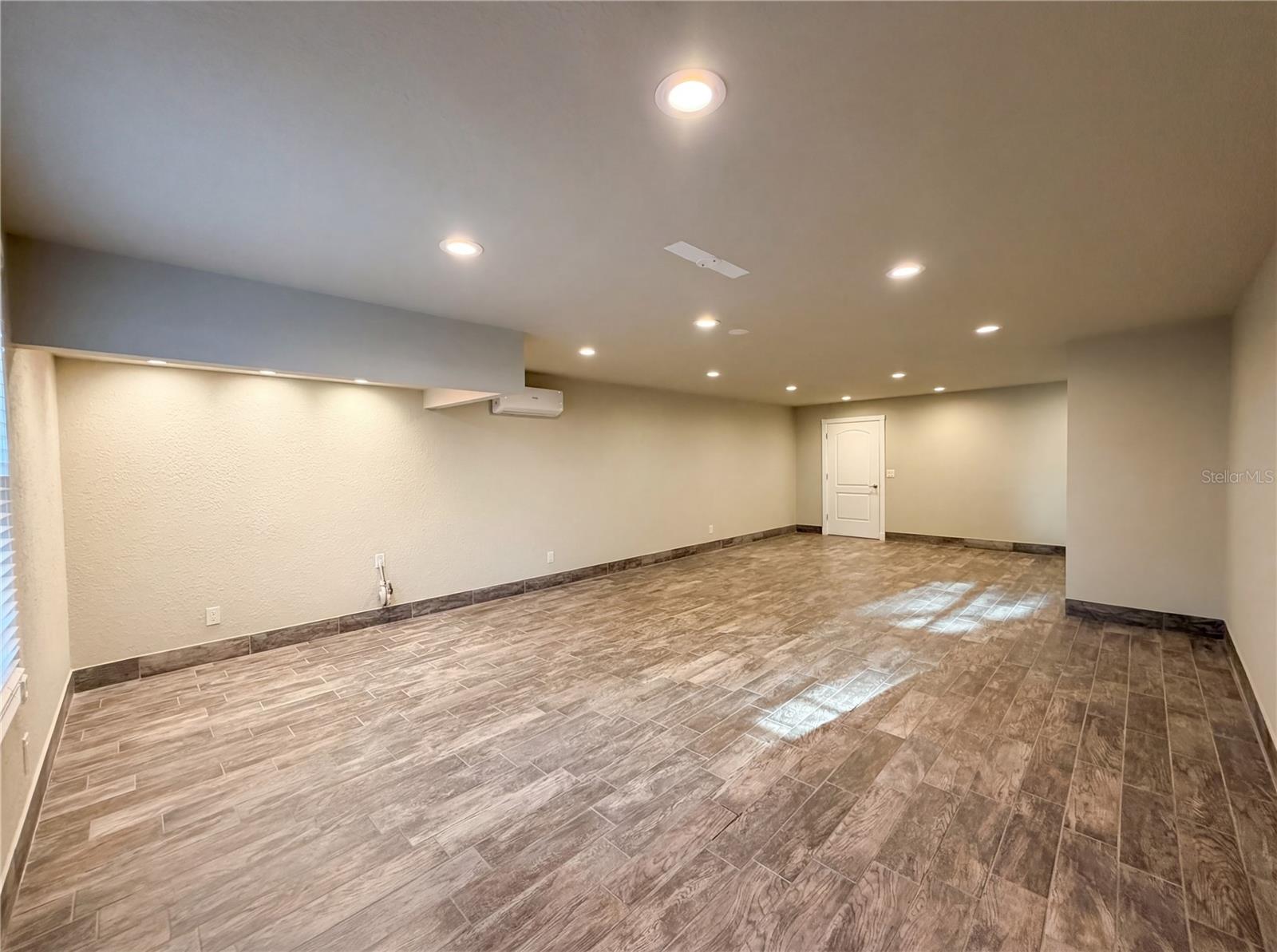 Image 22 of 33 For 2705 Shearwater Street