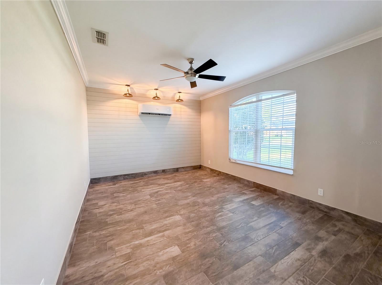 Image 4 of 33 For 2705 Shearwater Street