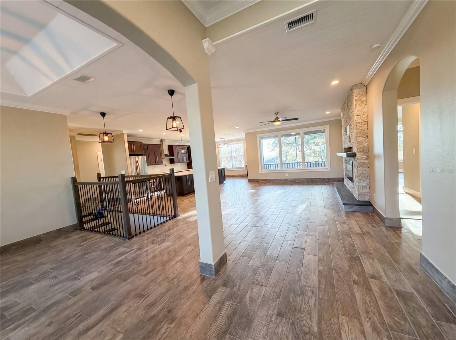 Image 7 of 33 For 2705 Shearwater Street