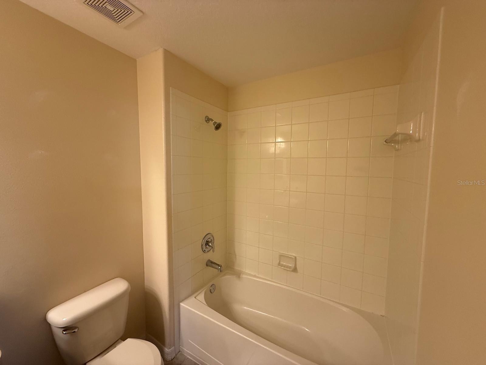 Listing photo id 17 for 3154 Rodrick Circle
