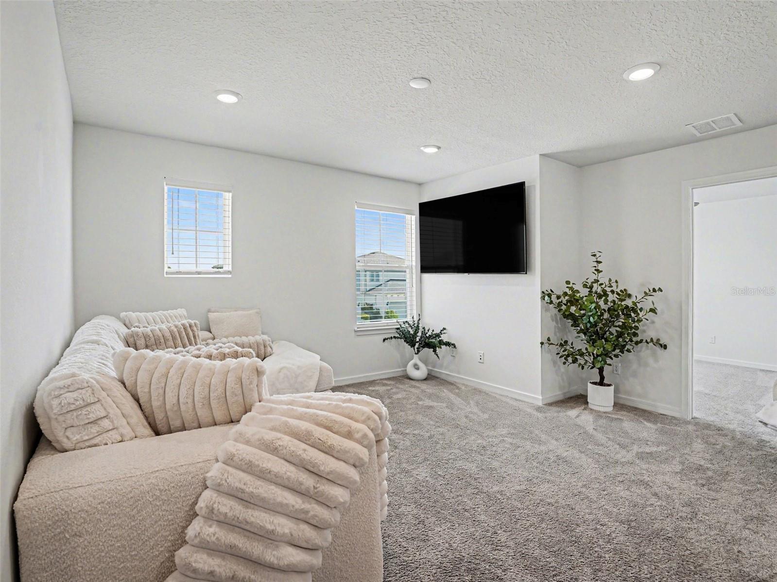 Image 16 of 40 For 2724 Timbergrove Street