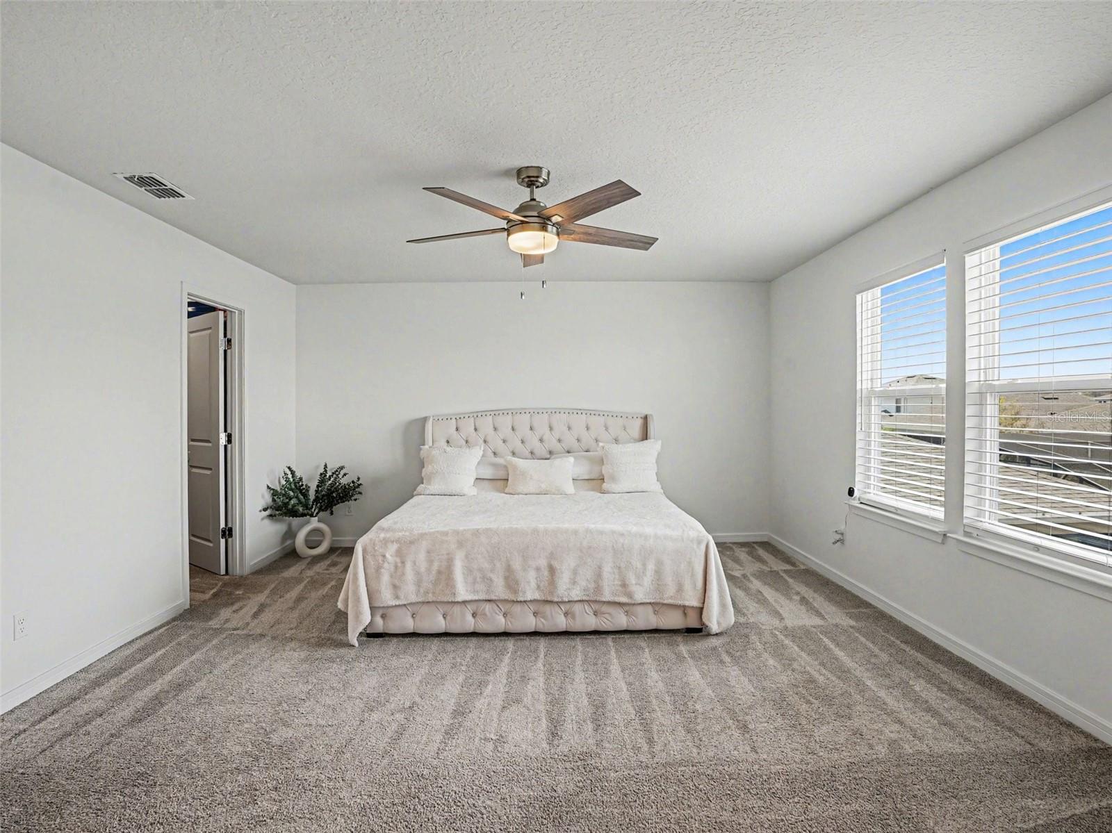 Image 17 of 40 For 2724 Timbergrove Street