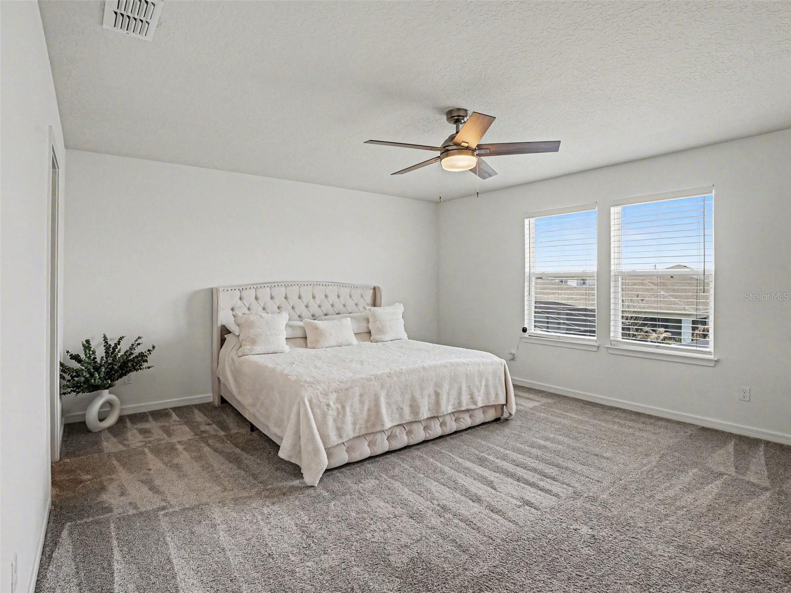 Image 18 of 40 For 2724 Timbergrove Street